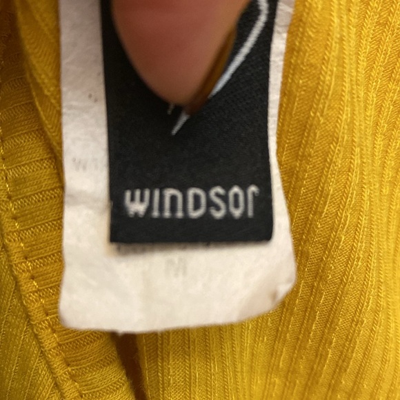 Two Windsor Crop Tops - Picture 6 of 6